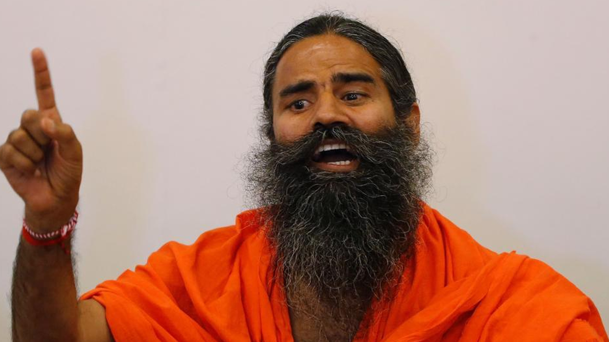 ರಾಮ್ ದೇವ್ ಕುರಿತ ಪುಸ್ತಕ ಮಾರಾಟಕ್ಕೆ ನಿರ್ಬಂಧ